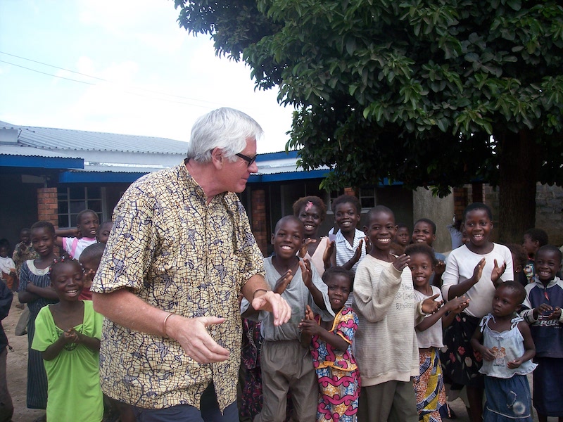 Alan working with the Zambian children