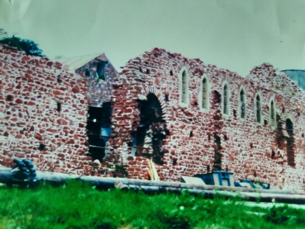 A photograph of the Palace ruins taken in 1987