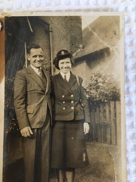 Dorothy Enever ( Churchill ) and her brother Harry Harper , May 1945