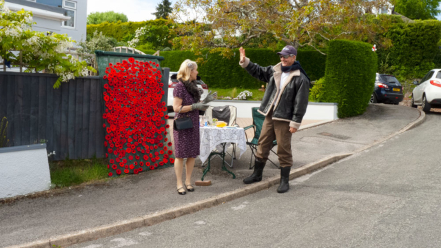 Manor Road folk VE Day 75