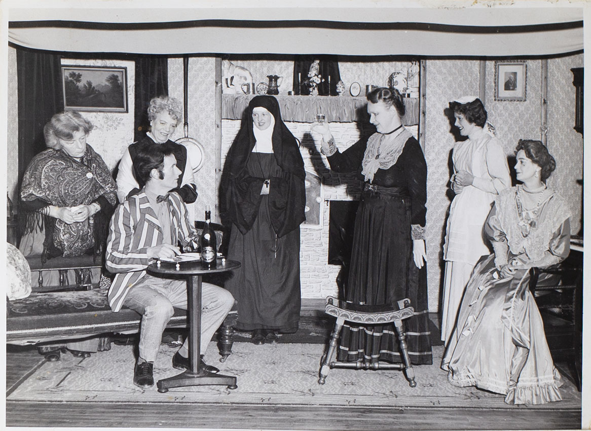 Photograph of the cast in the play Ladies in Retirement presented by Bishopsteignton Players