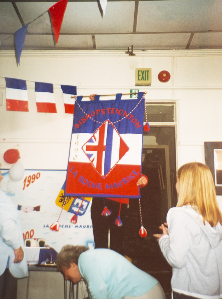 Photograph Bishopsteignton Twinning celebrating twinning for 10 years