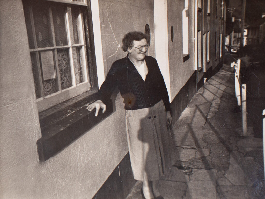 Photograph outside of the Manor Inn, Bishopsteignton