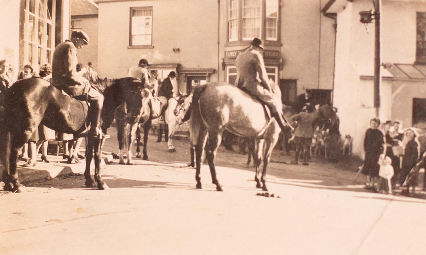 Photograph of a Hunt Meeting outside the Ring of Bells