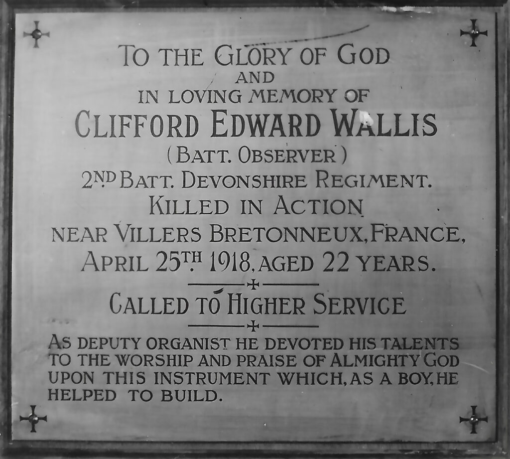 Cliiford Wallis 1896 - 1918 plaque