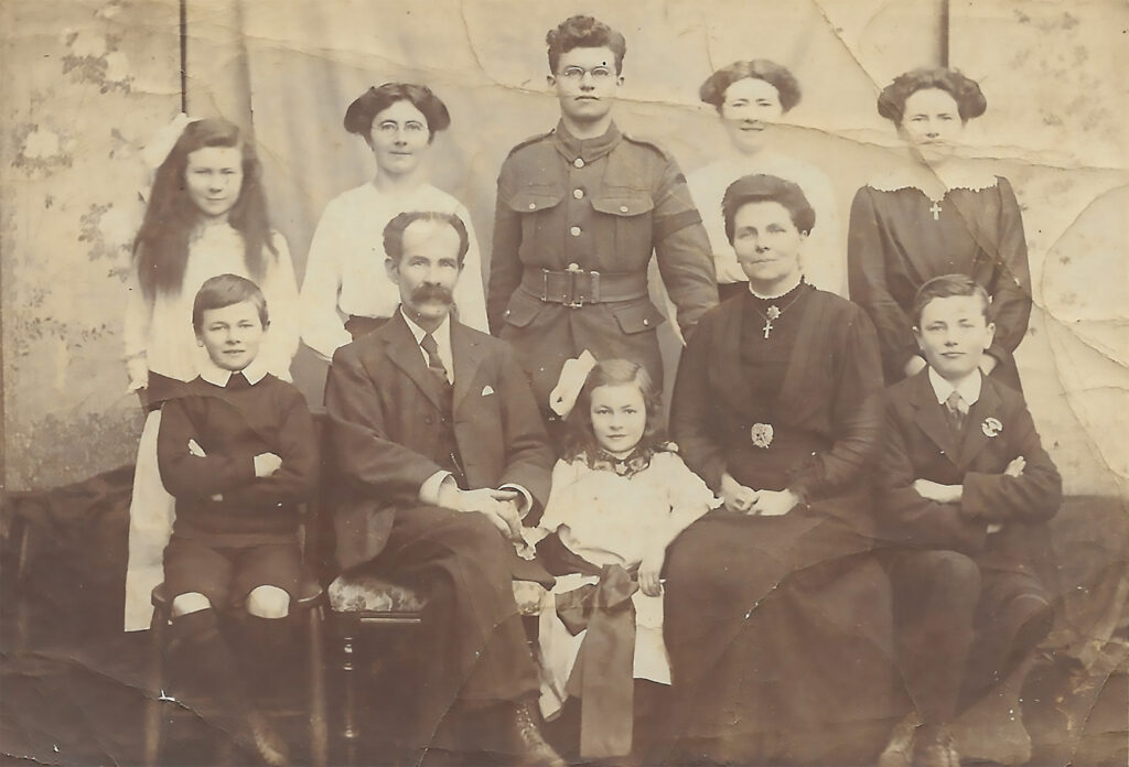 Wallis family circa 1916