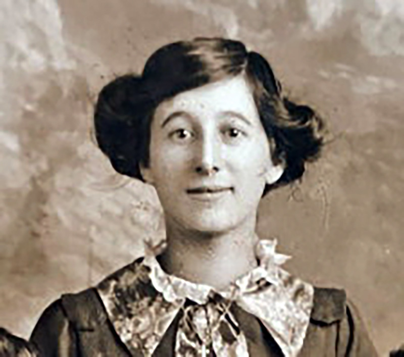 Photograph of Georgina Evelyn Ridgeway b1896 d1978